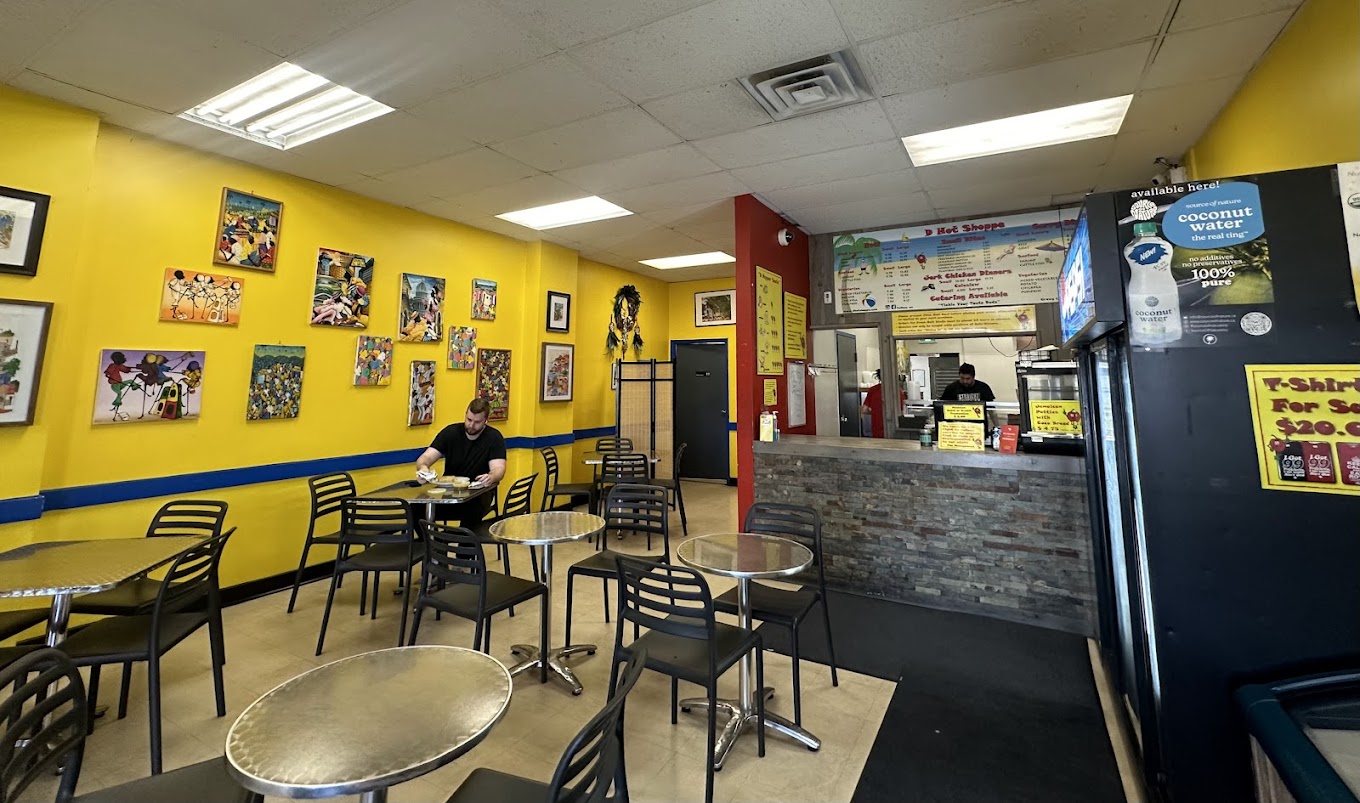 Best Restaurants in Burlington - D Hot Shoppe